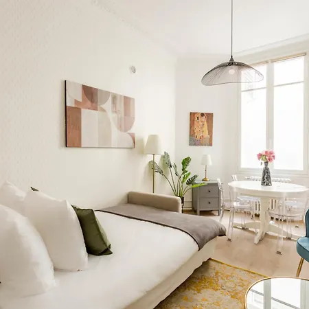 Merveil - Luxury - Champs Elysees - Wagram