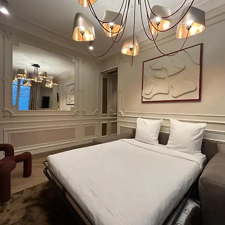 Merveil - Luxury - Champs Elysees - Wagram